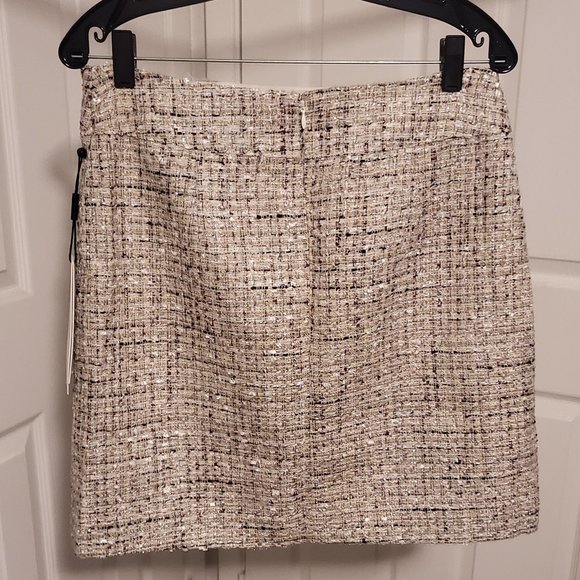 Women's Tweed Pocket Mini Skirt - Picture 4 of 10